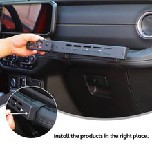 For 2024+ Jeep Wrangler JL & Gladiator JT Co-pilot Handle Extension Cell Phone Holder RT-TCZ