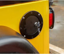 For 1997-2006 Jeep Wrangler TJ Locking Fuel Door Gas Tank Cover RT-TCZ